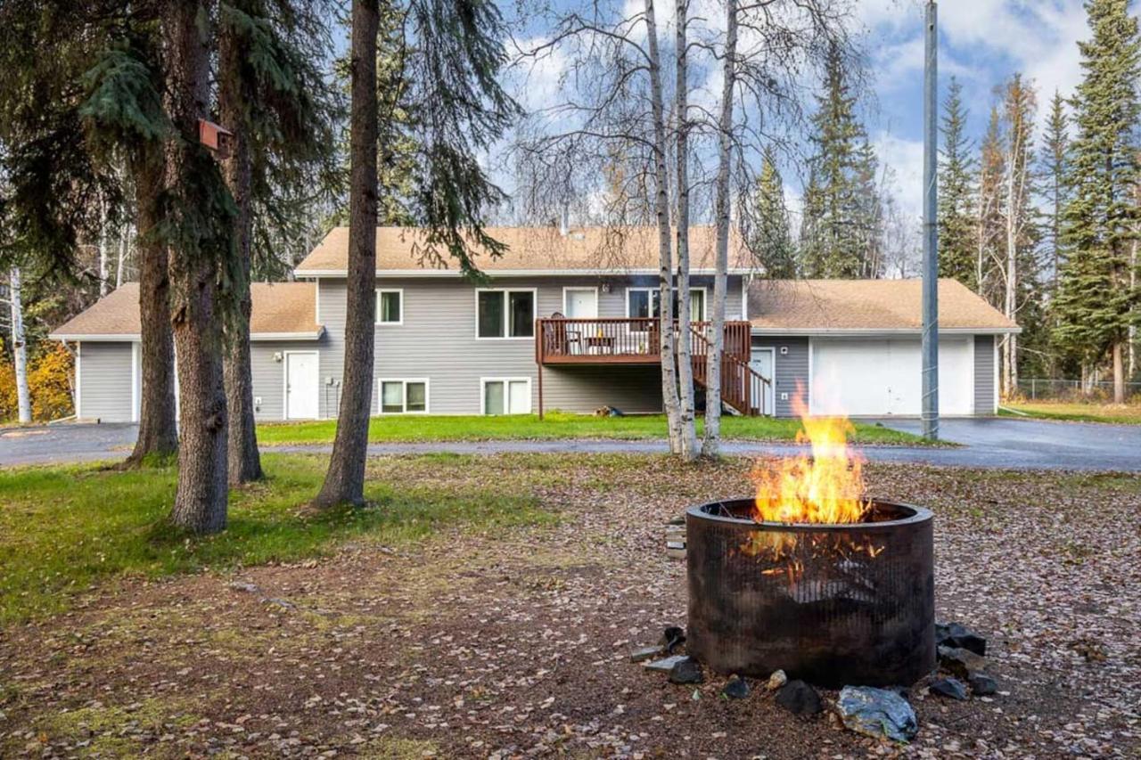 North Pole Escape With Deck And Aurora Lights Views! Vila Exterior foto
